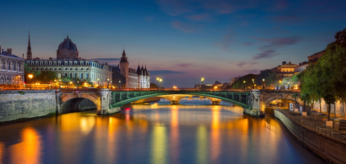 Studying abroad in the city of lights: Cultural immersion
